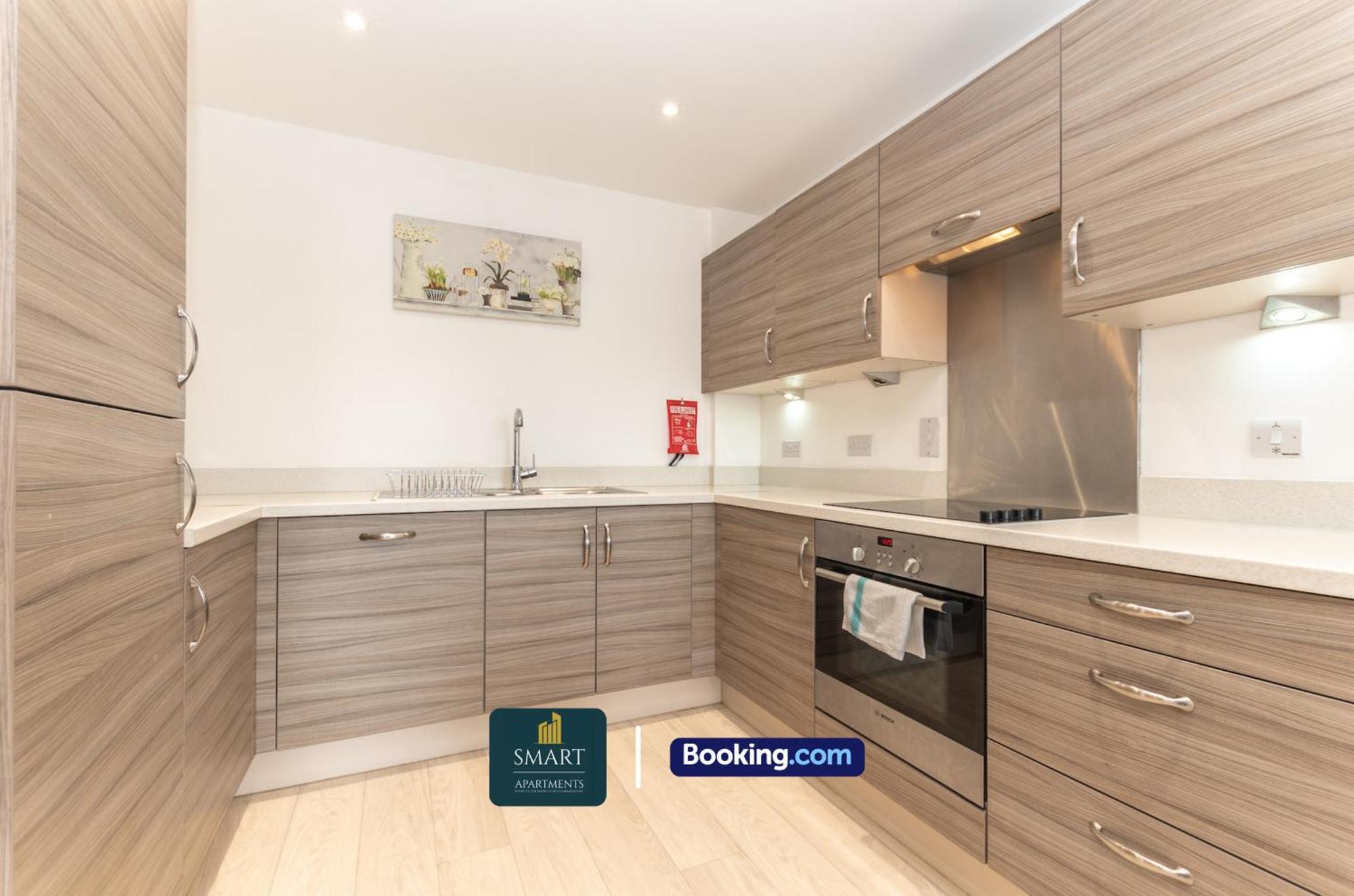 Spacious City Center Apartment By Smart Apartments Short Lets & Serviced Accommodation Apartment Southampton With Free Wifi المظهر الخارجي الصورة
