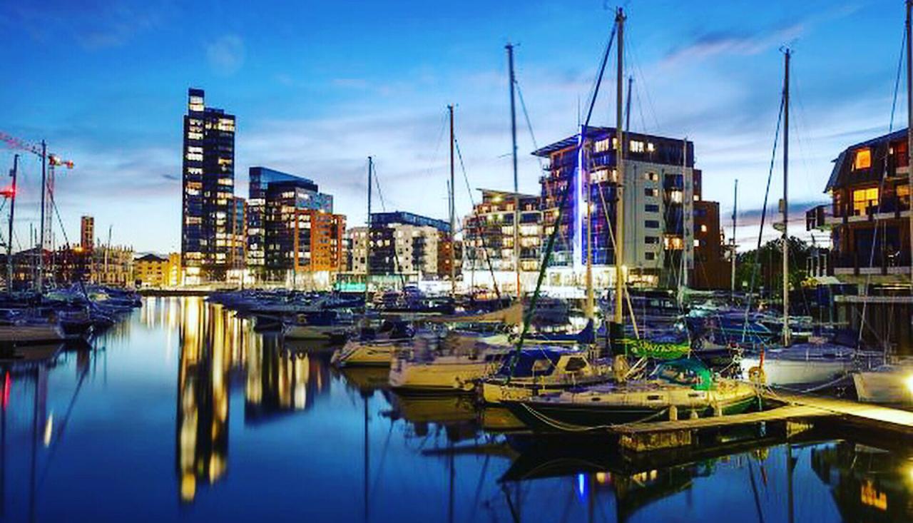 Spacious City Center Apartment By Smart Apartments Short Lets & Serviced Accommodation Apartment Southampton With Free Wifi المظهر الخارجي الصورة